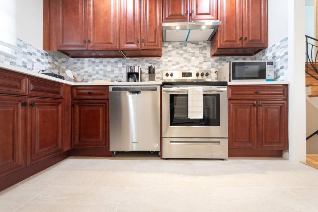 Home In College Park Luaran gambar
